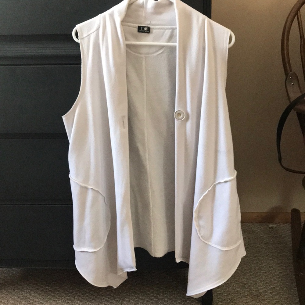 Sleeveless throw over